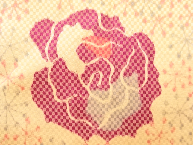 アンティーク　抽象薔薇模様織り出し着物